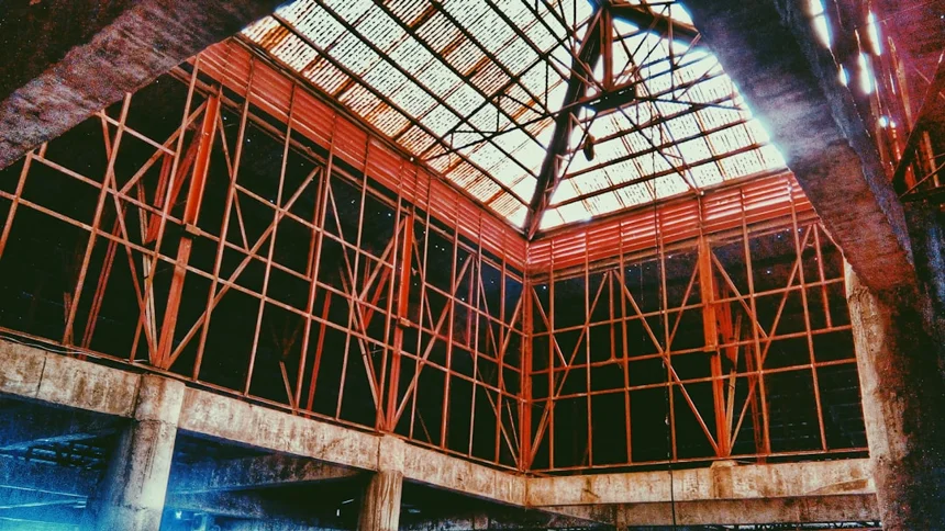 Superhouse